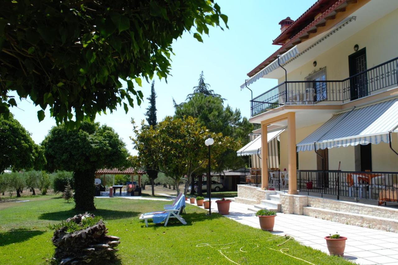 Olivemare Holidays Nea Iraklia Bagian luar foto