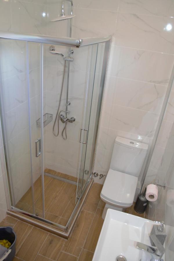 Olivemare Holidays Nea Iraklia Bagian luar foto