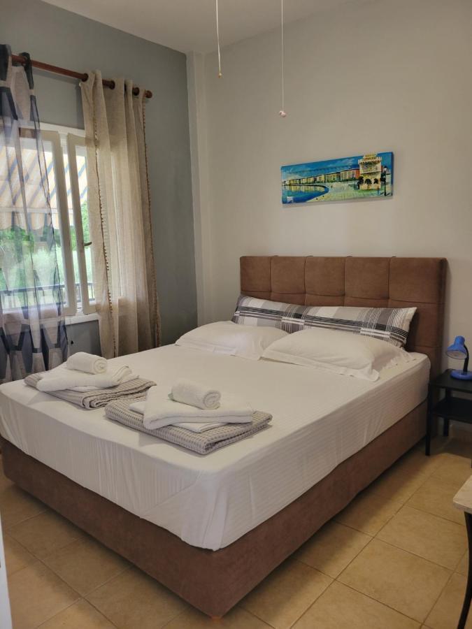 Olivemare Holidays Nea Iraklia Bagian luar foto