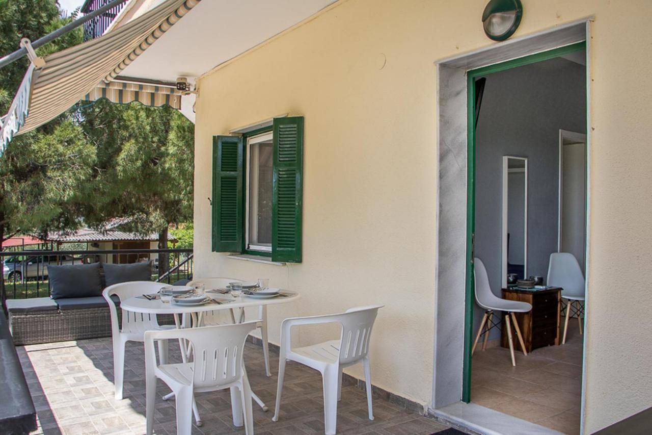 Olivemare Holidays Nea Iraklia Bagian luar foto